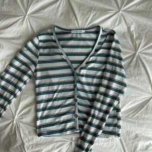 striped long sleeve button up crop top
